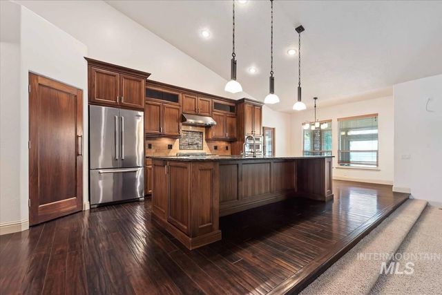 2283 W Stansbury Dr, Eagle, ID 83616