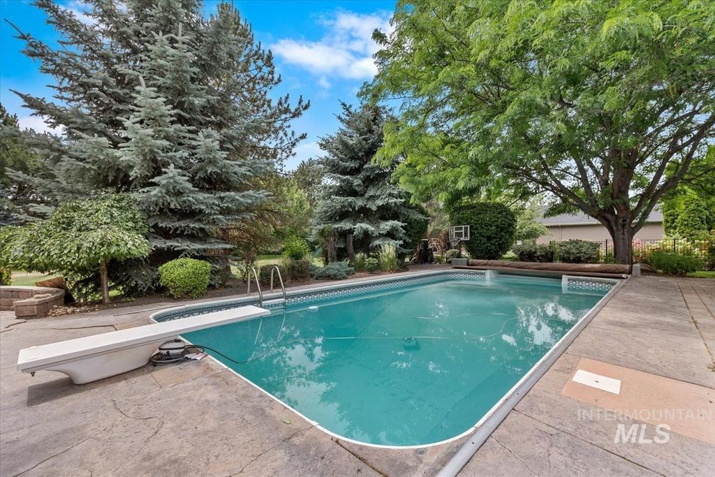 2283 W Stansbury Dr, Eagle, ID 83616