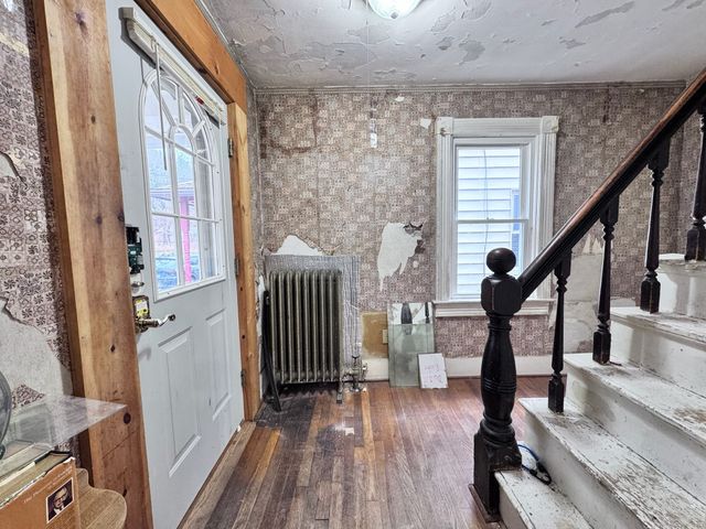 9 Daniel Street, Norwich, CT 06360