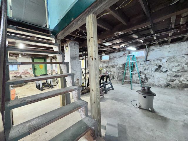 9 Daniel Street, Norwich, CT 06360