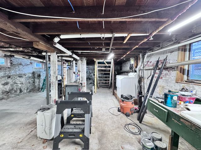 9 Daniel Street, Norwich, CT 06360