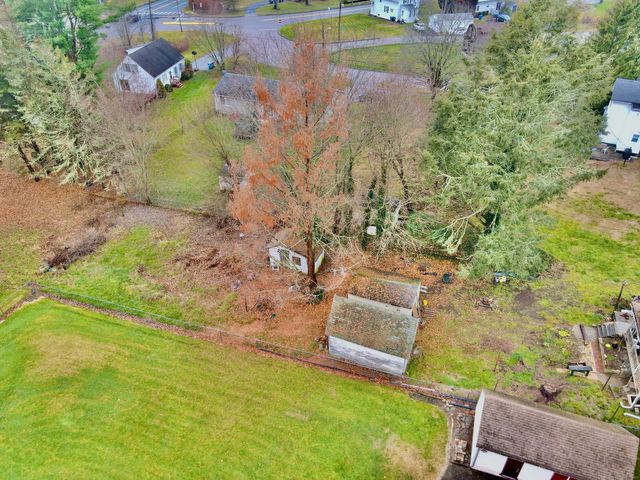 9 Daniel Street, Norwich, CT 06360