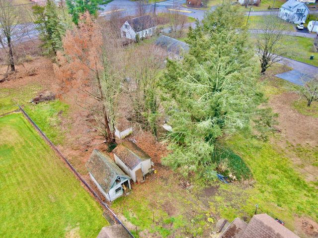 9 Daniel Street, Norwich, CT 06360