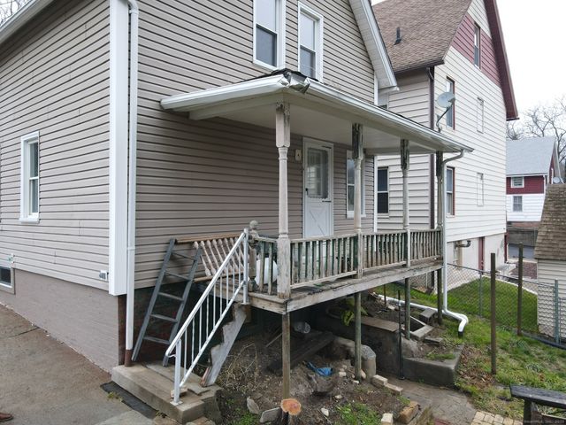 9 Daniel Street, Norwich, CT 06360