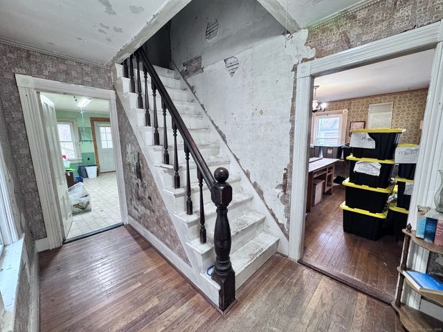 9 Daniel Street, Norwich, CT 06360