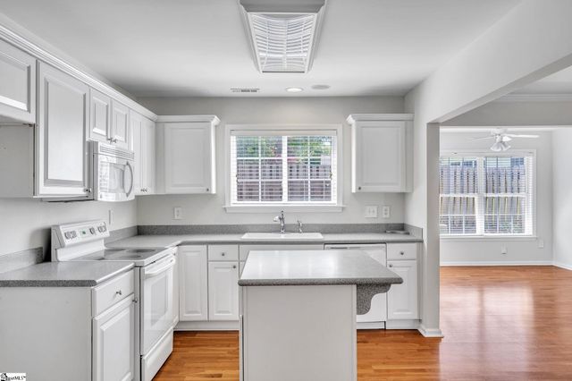 648 Ivybrooke Avenue, Greenville, SC 29615