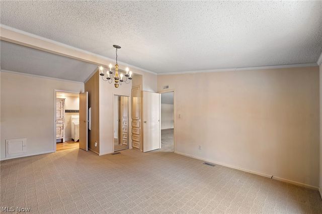 3249 Dove, Warren, OH 44481