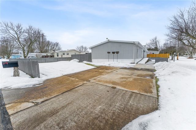 3249 Dove, Warren, OH 44481