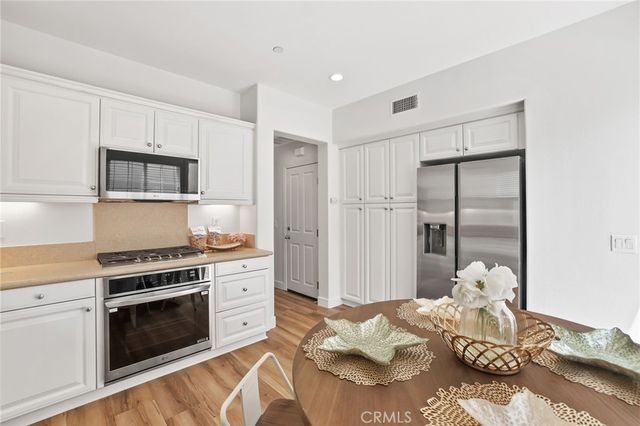 46 Arborside, Irvine, CA 92603