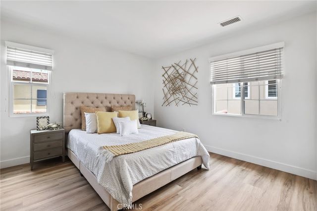 46 Arborside, Irvine, CA 92603