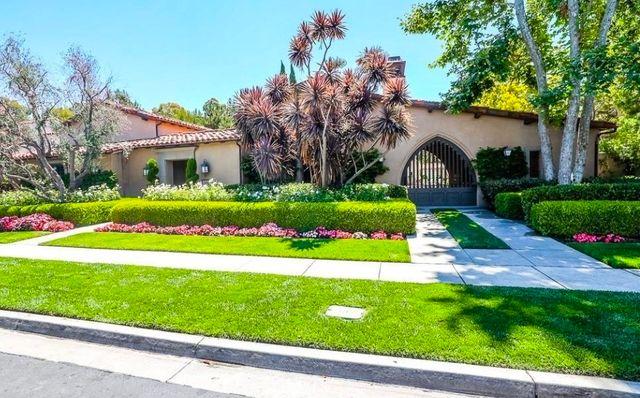 46 Arborside, Irvine, CA 92603