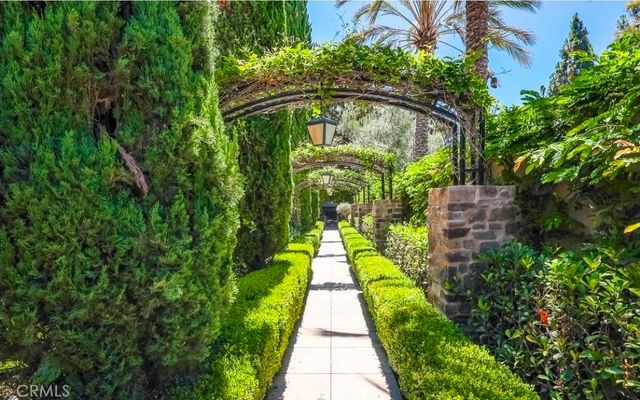 46 Arborside, Irvine, CA 92603