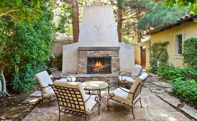 46 Arborside, Irvine, CA 92603