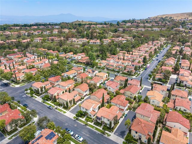 46 Arborside, Irvine, CA 92603