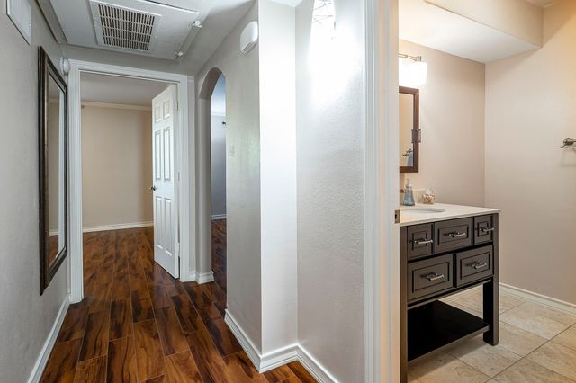 10757 Villager Road B, Dallas, TX 75230