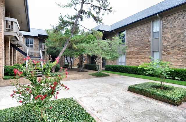 10757 Villager Road B, Dallas, TX 75230