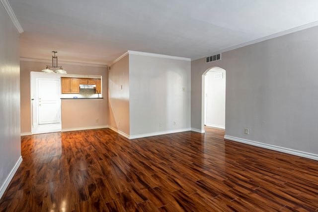 10757 Villager Road B, Dallas, TX 75230