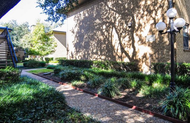 10757 Villager Road B, Dallas, TX 75230
