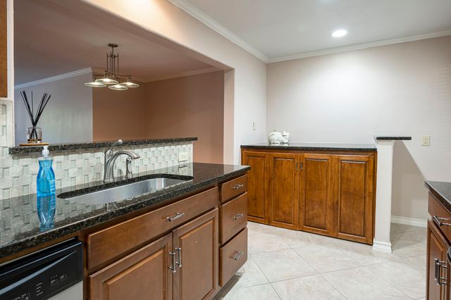 10757 Villager Road B, Dallas, TX 75230