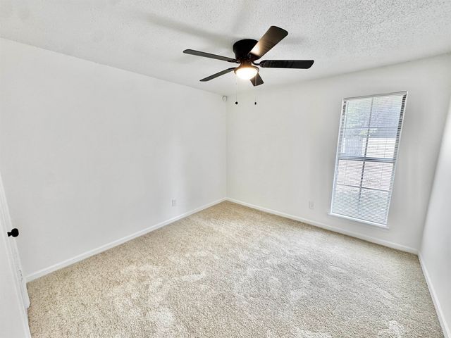 6480 WILDWIND DR, Memphis, TN 38115