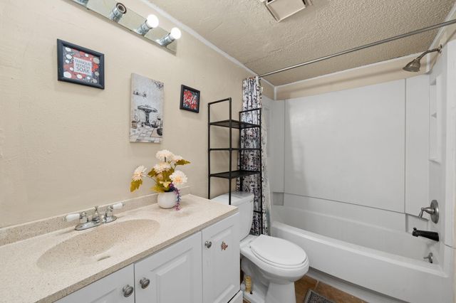 6261 Ludington Drive 1-804, Houston, TX 77035