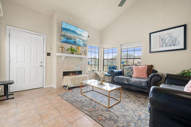 6261 Ludington Drive 1-804, Houston, TX 77035