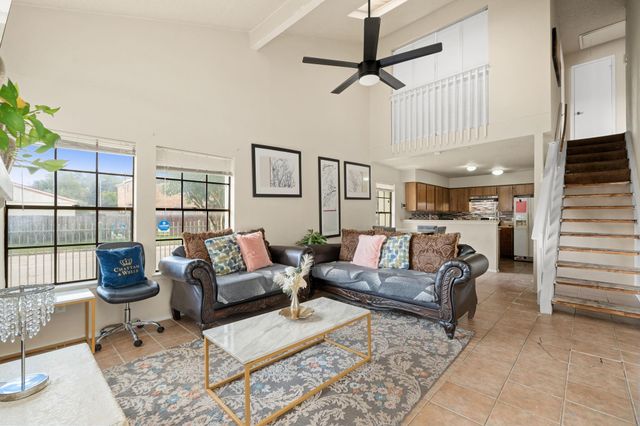 6261 Ludington Drive 1-804, Houston, TX 77035