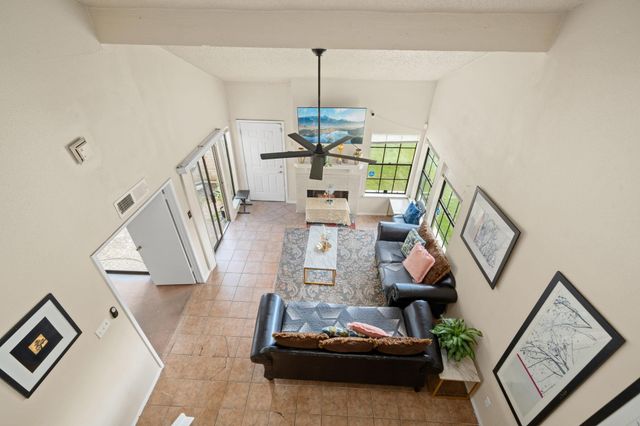 6261 Ludington Drive 1-804, Houston, TX 77035