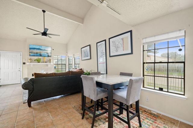 6261 Ludington Drive 1-804, Houston, TX 77035