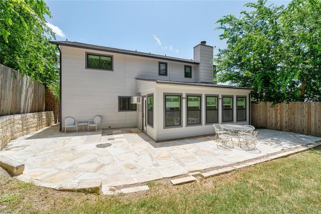 7602 Banpass LN, Austin, TX 78736