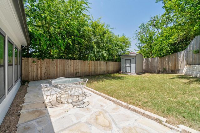 7602 Banpass LN, Austin, TX 78736