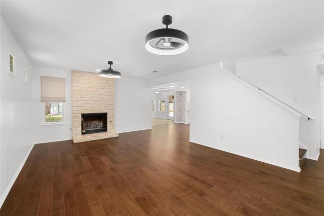 7602 Banpass LN, Austin, TX 78736