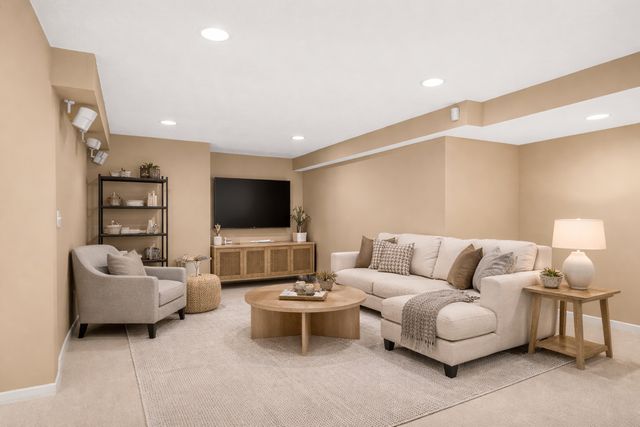 3635 Glenhurst Avenue, Saint Louis Park, MN 55416