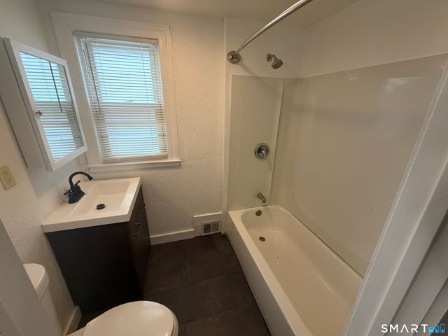 43 Bigelow Street, Manchester, CT 06040