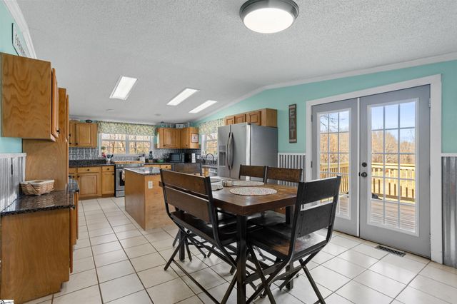 1320 Highway 182, Fair Play, SC 29643