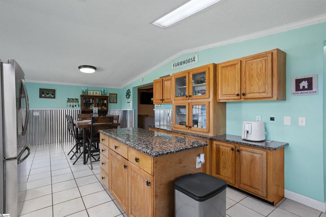 1320 Highway 182, Fair Play, SC 29643