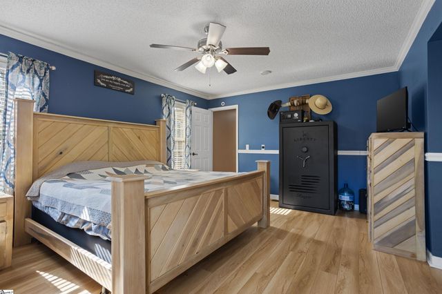 1320 Highway 182, Fair Play, SC 29643