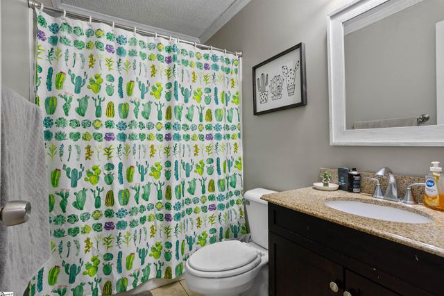 1320 Highway 182, Fair Play, SC 29643