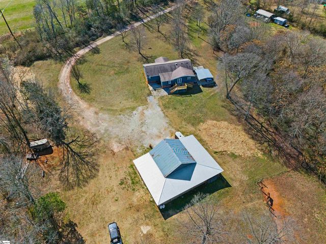 1320 Highway 182, Fair Play, SC 29643