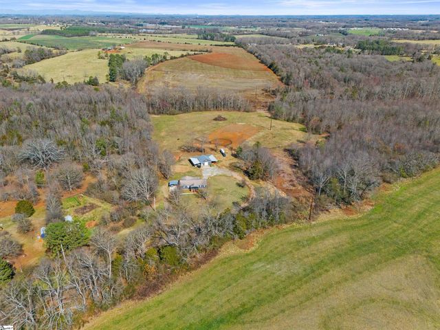 1320 Highway 182, Fair Play, SC 29643