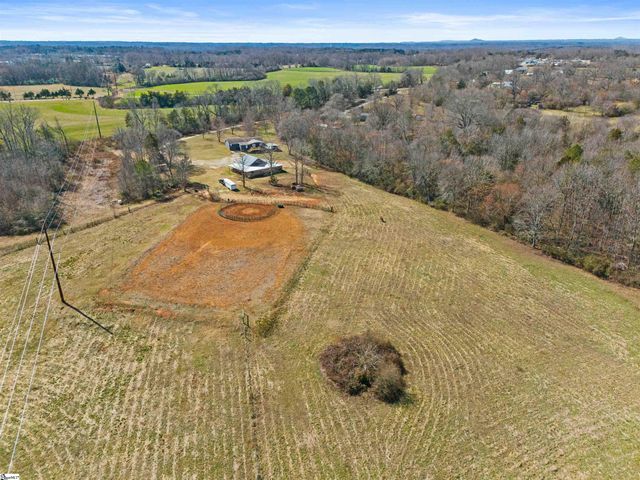 1320 Highway 182, Fair Play, SC 29643