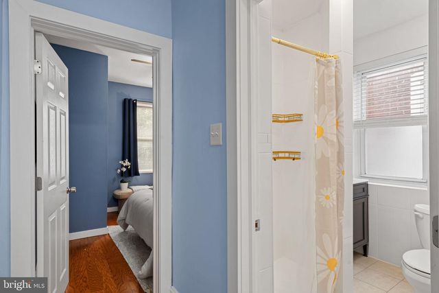 566 MARTIN ST, Philadelphia, PA 19128