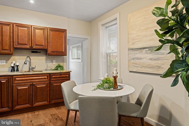 566 MARTIN ST, Philadelphia, PA 19128