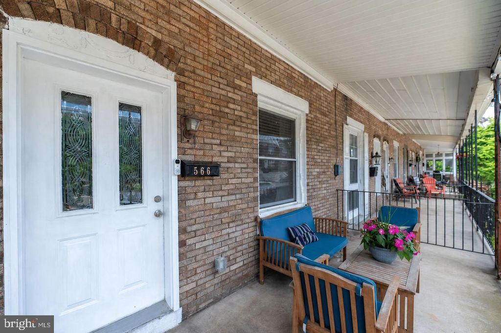 566 MARTIN ST, Philadelphia, PA 19128 — photo 2