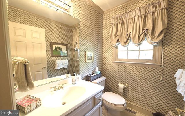 27 RAPHAEL RD, Hockessin, DE 19707