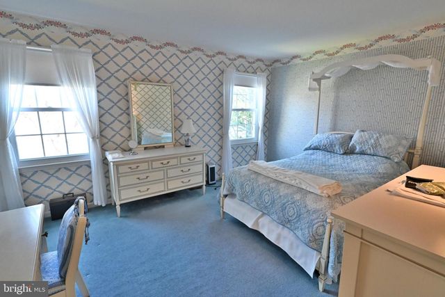 27 RAPHAEL RD, Hockessin, DE 19707