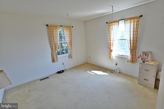 27 RAPHAEL RD, Hockessin, DE 19707