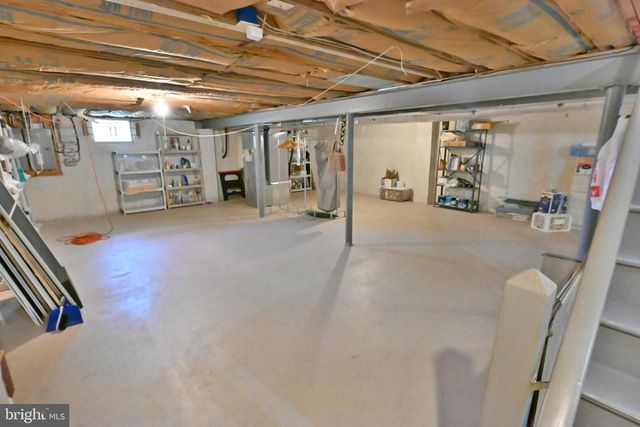 27 RAPHAEL RD, Hockessin, DE 19707