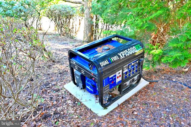 27 RAPHAEL RD, Hockessin, DE 19707