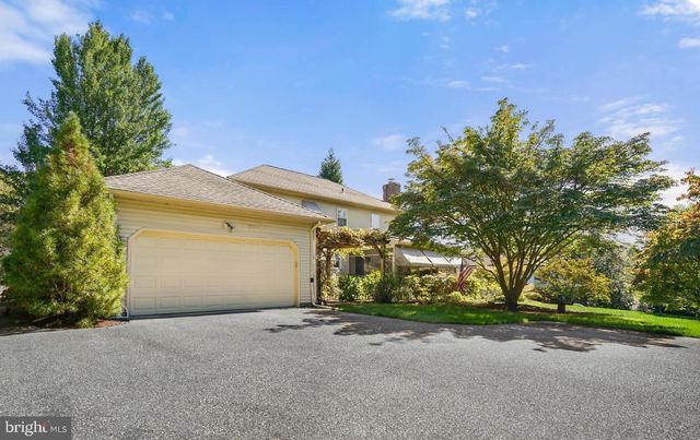 27 RAPHAEL RD, Hockessin, DE 19707